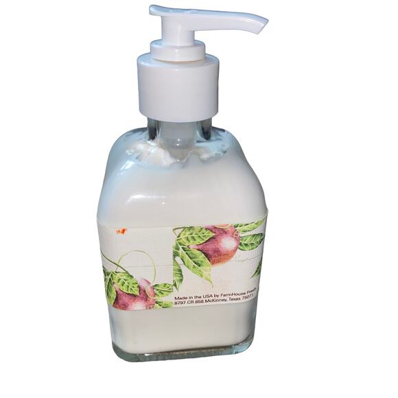 Farmhouse Fresh Maypop Steeped Milk Lotion Steeped with Passion Fruit 8 oz NEW - Picture 4 of 5